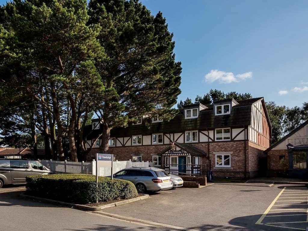 Travelodge Bournemouth Cooper Dean Exterior foto