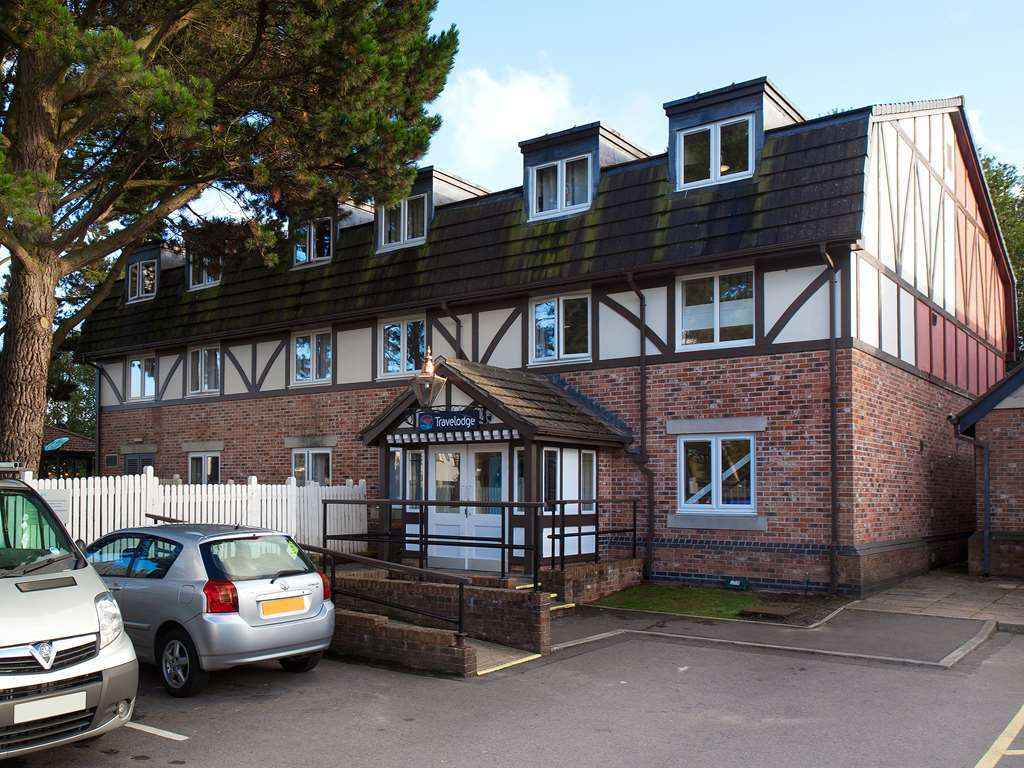 Travelodge Bournemouth Cooper Dean Exterior foto